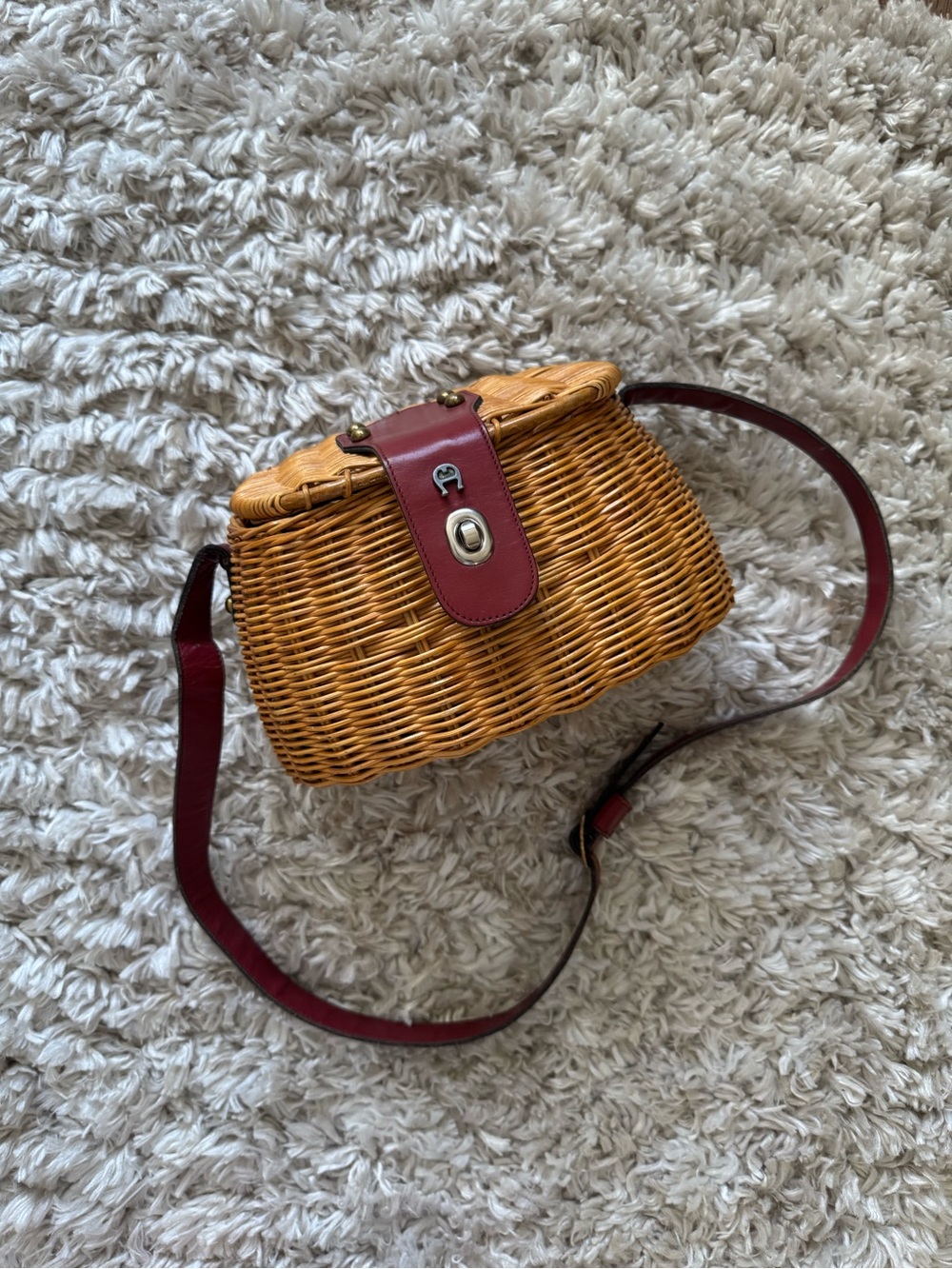 Vintage 1980s Etienne Aigner Woven Fishing Basket - Picture 3 of 9